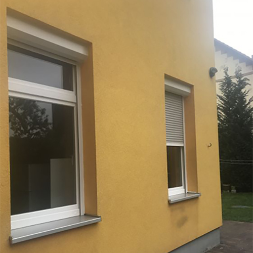 neue Fenster mit Rollläden weiß Fenster Krokos Berlin